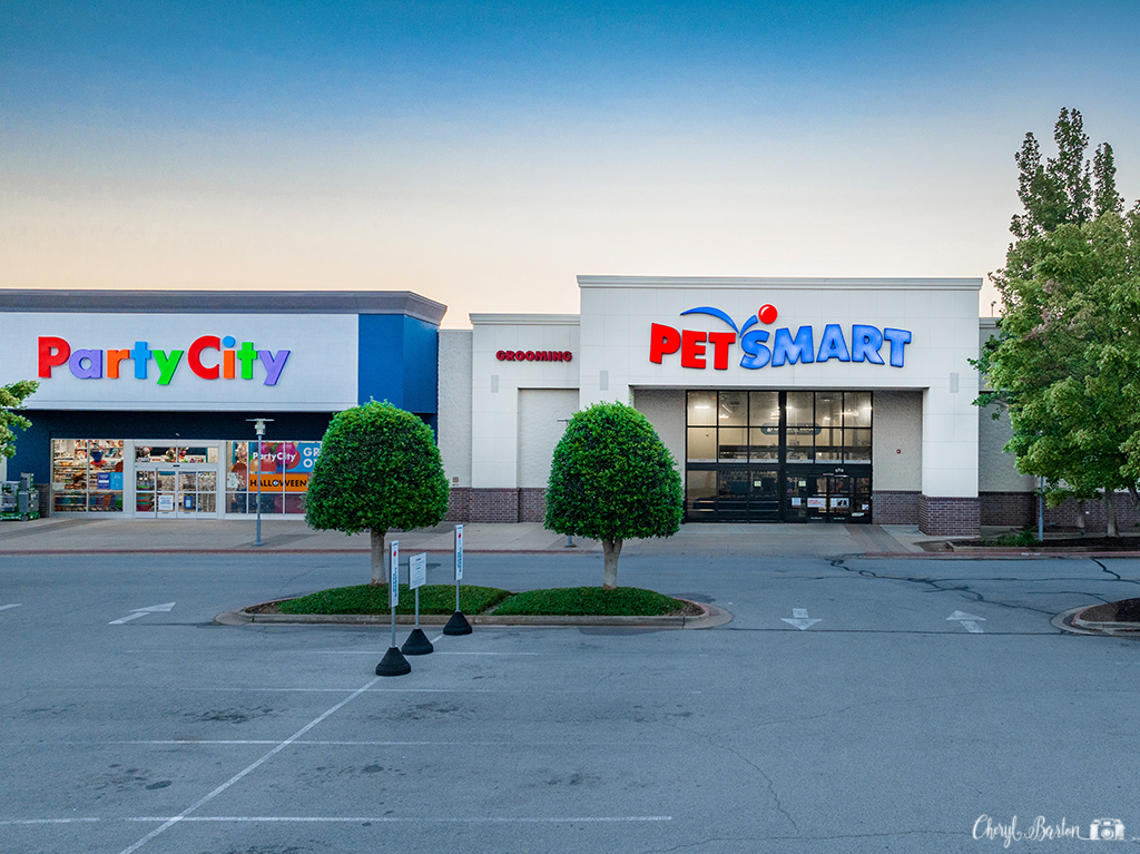 drone photograph Party-City_PetSmart_Pinnacle_Hills_Area_Rogers, Arkansas, NWA